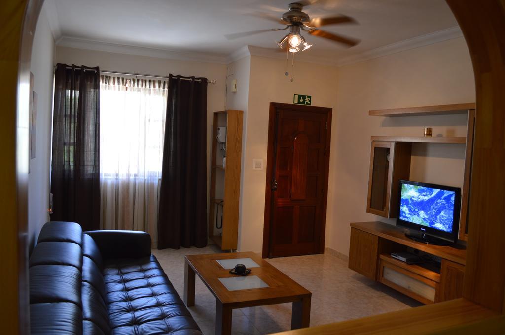 The April Maisonette Marsaskala Exterior foto